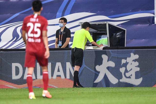 崔永熙被裁 被命运捉弄的普通人